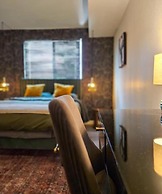 Forty First Place - Boutique Hostel