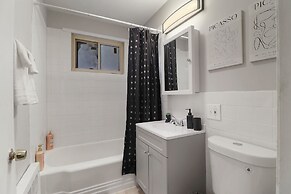 Modern & Comfortable 1BR Apt