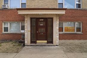 Modern & Comfortable 1BR Apt
