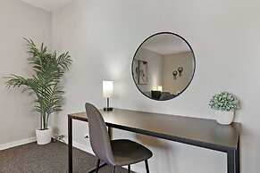 Modern & Comfortable 1BR Apt