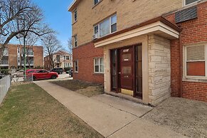 Modern & Comfortable 1BR Apt