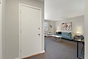 Modern & Comfortable 1BR Apt