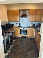 Cardiff Apt - Sleeps 6 - Castle & Stadium Nearby