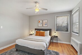 Lovely & Furnished 2BR Apt
