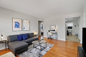 Lovely & Furnished 2BR Apt