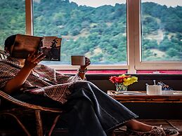Kastura Cottages - Kanatal