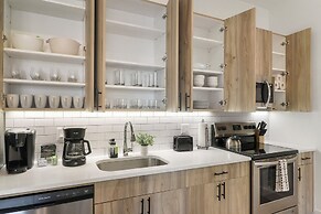 Consolatoria 4BR Unit