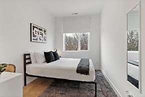 Consolatoria 4BR Unit