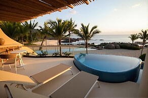 Punta Majahua by Property Rental Club