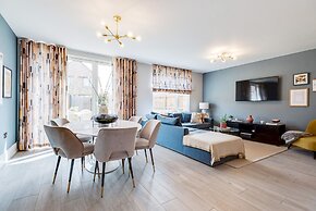 Stylish 4-br House - Free Parking Nice Garden