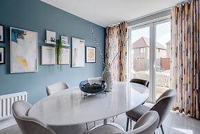 Stylish 4-br House - Free Parking Nice Garden