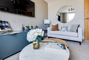 Stylish 4-br House - Free Parking Nice Garden