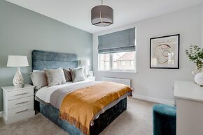 Stylish 4-br House - Free Parking Nice Garden