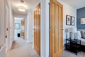 Stylish 4-br House - Free Parking Nice Garden