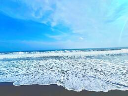 Oceanfront Villa in Amatecampo Beach