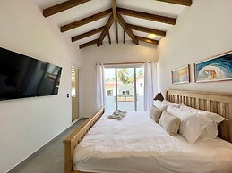 Oceanfront Villa in Amatecampo Beach
