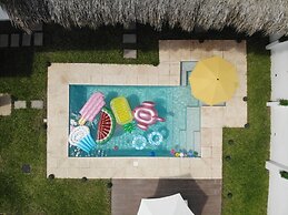 Oceanfront Villa in Amatecampo Beach