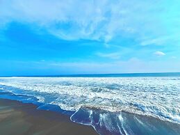 Oceanfront Villa in Amatecampo Beach