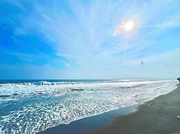 Oceanfront Villa in Amatecampo Beach