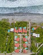 Oceanfront Villa in Amatecampo Beach