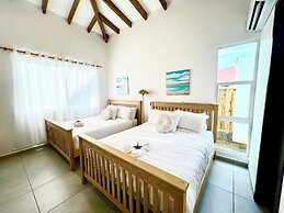 Oceanfront Villa in Amatecampo Beach