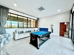 Chomnok Chomna Pool villa