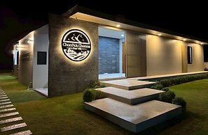 Chomnok Chomna Pool villa