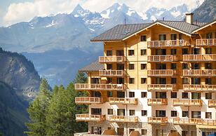 Charming Apartment With Pool in Tignes