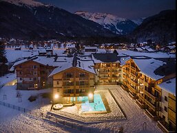 Apartment in Samoens With Pool & Spa