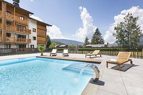 Apartment in Samoens With Pool & Spa