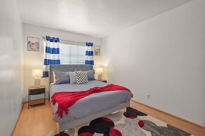 5 BR Jacuzzi 12 Mins to Disney Knotts