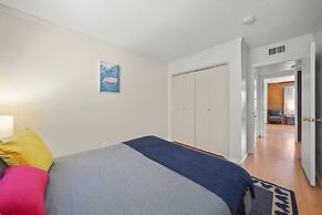 5 BR Jacuzzi 12 Mins to Disney Knotts