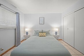 5 BR Jacuzzi 12 Mins to Disney Knotts