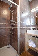 Apartment in Tignes With Slope Access & Spa