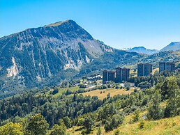 Apartment in Le Corbier With Heated Pool