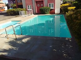 2 Bedroom Apartment With 2 Pools