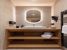 Apartment in Baillargues With Heated Pool
