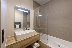 Apartment in Samoens With Spa & Pool