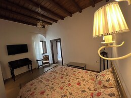 15th Cent. Katharsis Retreat Naxos Old T