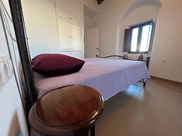 15th Cent. Katharsis Retreat Naxos Old T