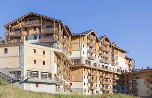 Apartment in Les Menuires With Spa & Pool