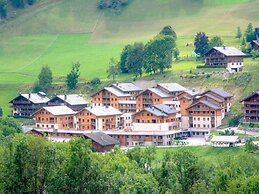 Apartment in Beaufort With Spa & Mountain Views