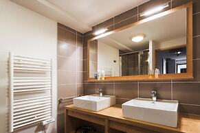 Apartment in Les Menuires With Spa Access