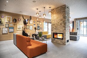 Apartment in Samoens With Spa and Pool