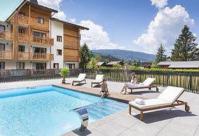 Apartment in Samoens With Spa and Pool
