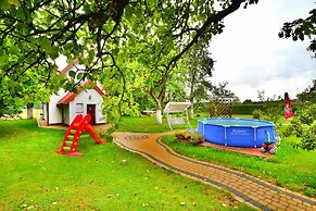 Large Holiday Home With a Beautiful Garden
