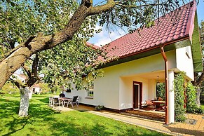 Large Holiday Home With a Beautiful Garden