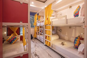 goSTOPS PLUS Gurugram Baani Square