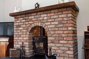 Nelly Daly's Barn - Sleeps 6 - Brand New - Parking