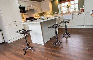 Nelly Daly's Barn - Sleeps 6 - Brand New - Parking